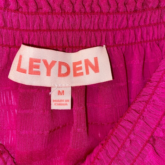 Fuchsia Pink Off The Shoulder Long sleeve Stretch Top Señorita Leyden Medium - Picture 5 of 5